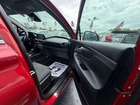 Used 2019 Hyundai Santa Fe SE FWD image 21