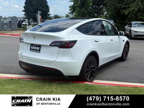Used 2021 Tesla Model Y Long Range AWD/4WD image 7