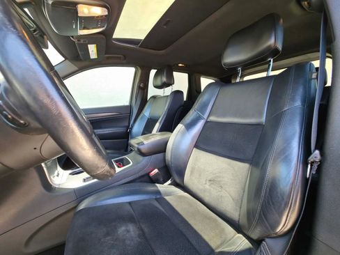 Used 2015 Jeep Grand Cherokee Altitude AWD/4WD image 10