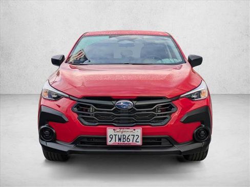 Certified 2025 Subaru Crosstrek 2.0i image 4