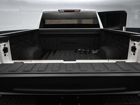 Used 2023 GMC Sierra 1500 SLT w/ SLT Premium Package image 13