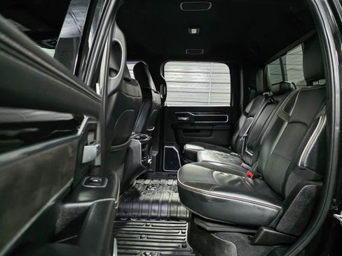 Used 2020 RAM 3500 Laramie image 19