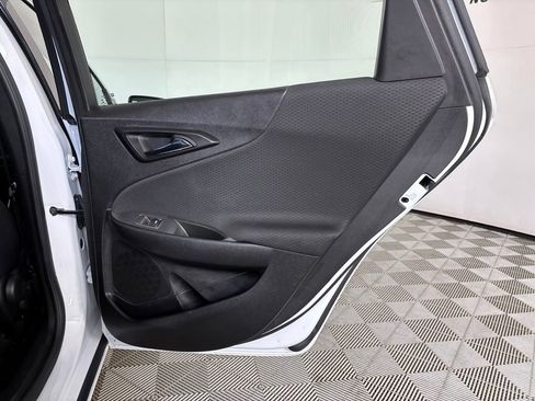 Used 2025 Chevrolet Malibu LT FWD image 21