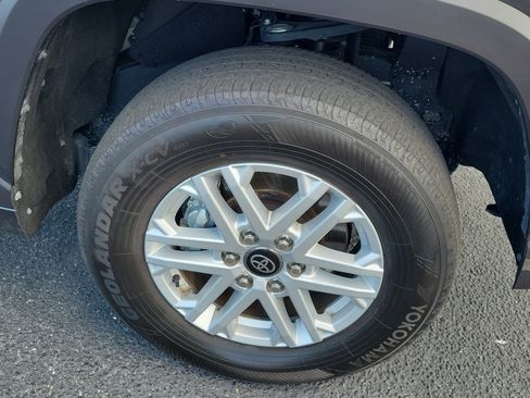 Used 2026 Toyota Tundra SR5 AWD/4WD image 8