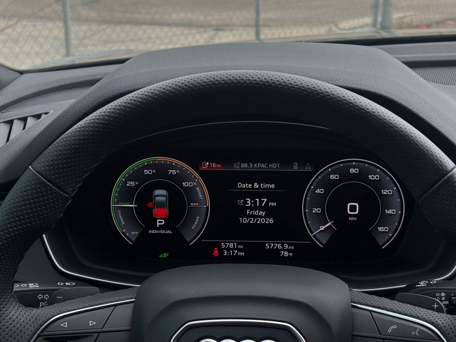Used 2024 Audi Q5 e Premium Plus AWD/4WD image 16