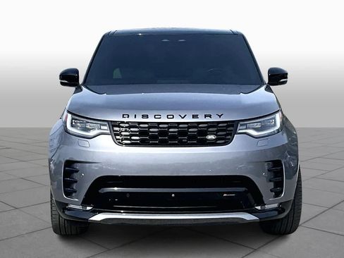 Used 2023 Land Rover Discovery S R-Dynamic image 4
