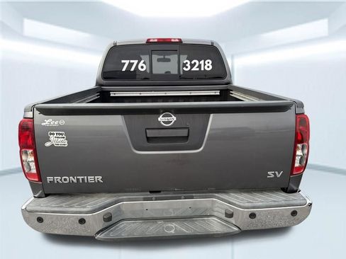 Used 2020 Nissan Frontier SV RWD image 8