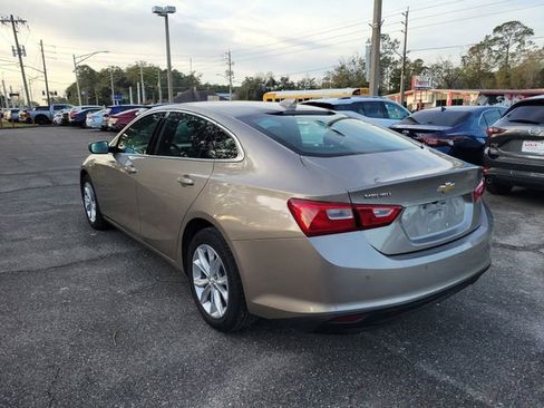 Used 2025 Chevrolet Malibu LT image 3