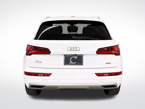 Used 2019 Audi Q5 2.0T Premium w/ Convenience Package image 4