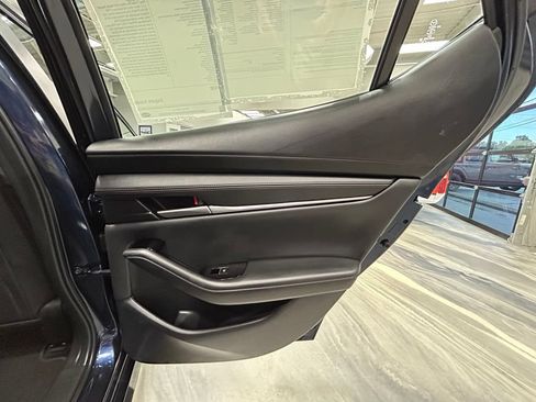 Used 2024 MAZDA MAZDA3 s FWD image 37