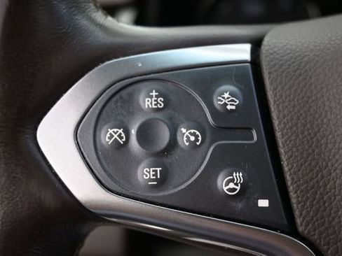 Used 2015 Chevrolet Suburban LTZ AWD/4WD image 19