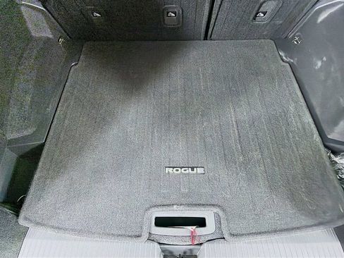 Used 2023 Nissan Rogue SV AWD/4WD image 13