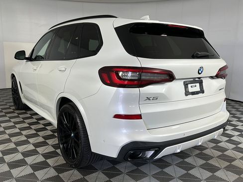 Used 2022 BMW X5 xDrive40i w/ M Sport Package AWD/4WD image 28