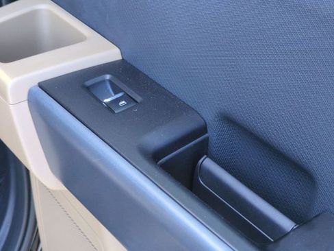 Used 2023 Ford F150 XLT image 33