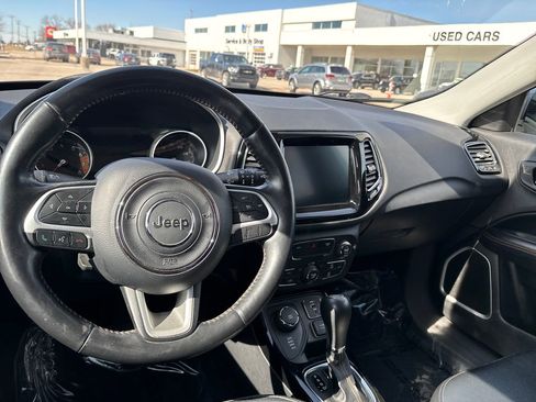 Used 2019 Jeep Compass Limited image 15