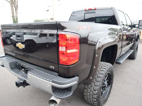 Used 2019 Chevrolet Silverado 2500 LTZ w/ Duramax Plus Package image 5