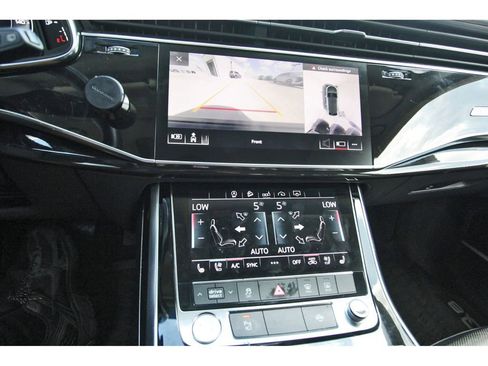 Used 2019 Audi Q8 Premium Plus w/ Premium Plus AWD/4WD image 21