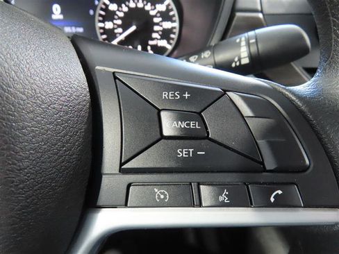 Used 2025 Nissan Altima 2.5 SV image 21