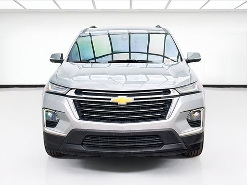 Used 2023 Chevrolet Traverse LT AWD/4WD image 2