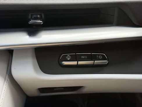 Used 2024 Chevrolet Corvette Stingray Premium Cpe w/ Z51 Performance Package image 20