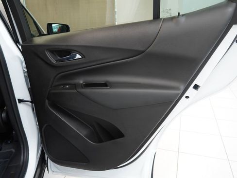 Certified 2024 Chevrolet Equinox LT image 30