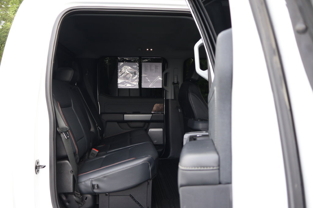 Used 2023 Ford F250 Lariat w/ Sport Appearance Package AWD/4WD image 53