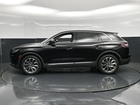 Used 2023 Lincoln Nautilus Reserve w/ Equipment Group 201A AWD/4WD image 9