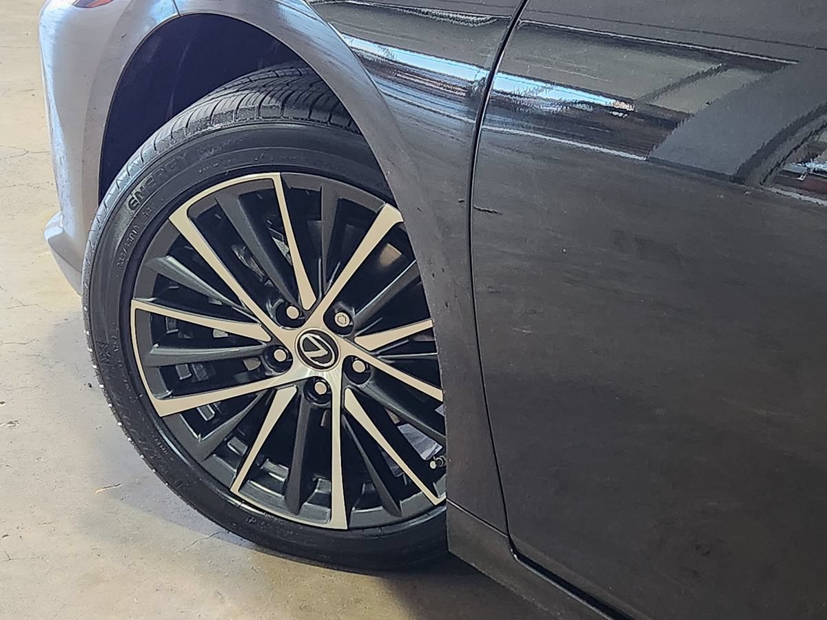 Used 2024 Lexus ES 350 w/ Premium Package FWD image 19