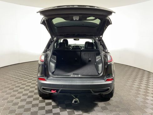 Used 2019 Jeep Cherokee Trailhawk w/ Comfort/Convenience Group image 15