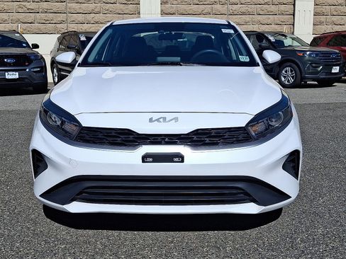 Certified 2023 Kia Forte LXS image 2