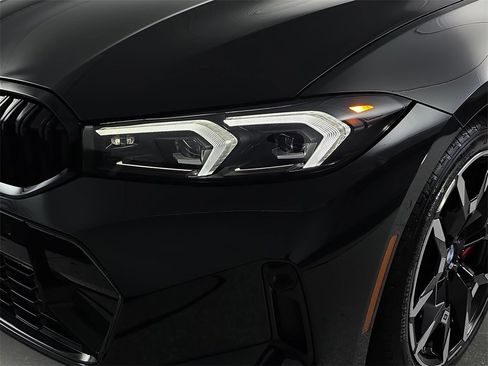 New 2026 BMW 330i xDrive Sedan w/ M Sport Package image 31