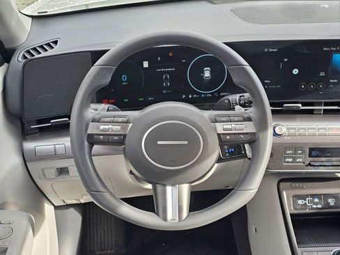 Used 2024 Hyundai Kona SEL image 16