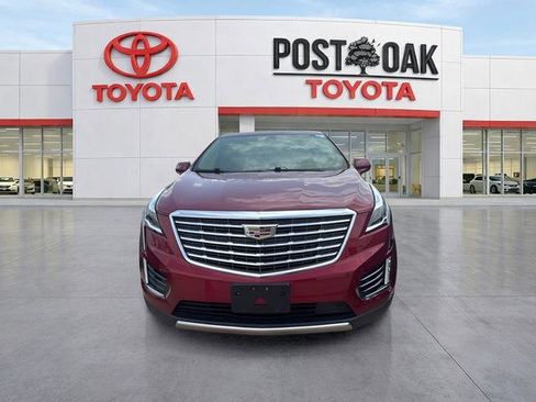 Used 2019 Cadillac XT5 Platinum AWD/4WD image 2