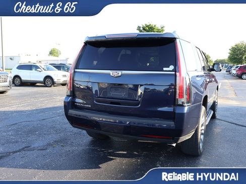 Used 2019 Cadillac Escalade Luxury w/ LPO, Radiant Package AWD/4WD image 21