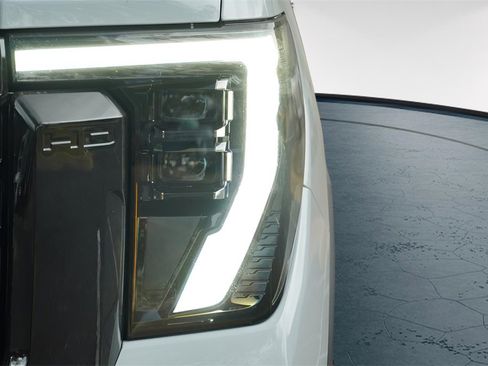 New 2026 GMC Sierra 2500 Denali Ultimate w/ Max Trailering Package image 2