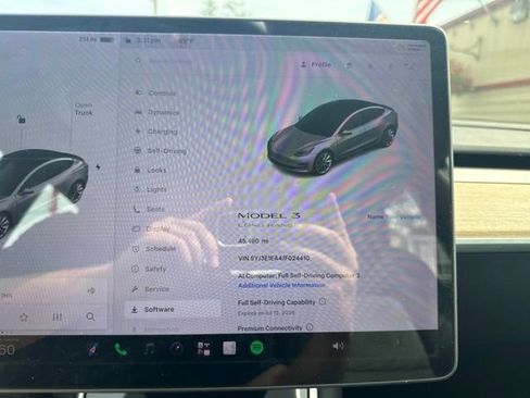 Used 2018 Tesla Model 3 Long Range RWD image 28