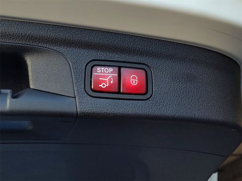 Used 2023 Mercedes-Benz GLE 450 4MATIC image 39