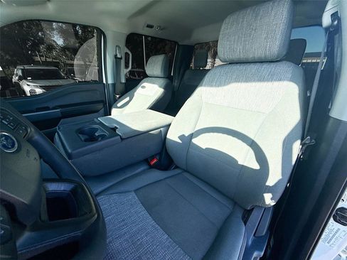 Used 2023 Ford F250 XLT AWD/4WD image 2