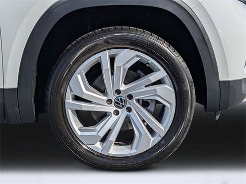 Used 2021 Volkswagen Atlas SE w/ Panoramic Sunroof Package image 10