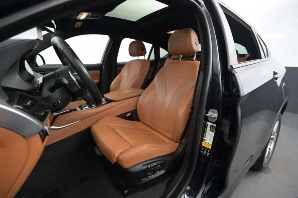 Used 2019 BMW X6 xDrive35i w/ M Sport Package AWD/4WD image 46