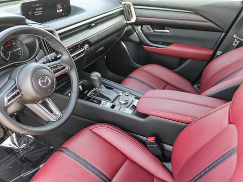 Used 2025 MAZDA CX-50 AWD 2.5 Hybrid w/ Premium Pkg image 19