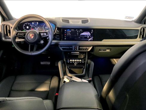 Certified 2026 Porsche Cayenne AWD/4WD image 14