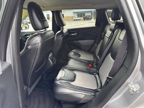 Used 2014 Jeep Cherokee Limited AWD/4WD image 12