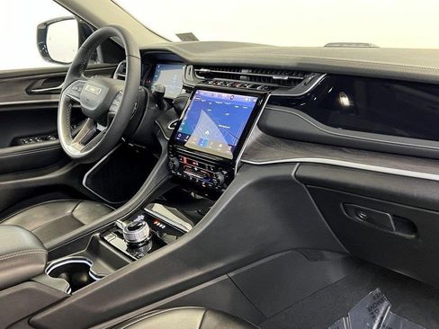 Used 2024 Jeep Grand Cherokee Limited 4xe image 15