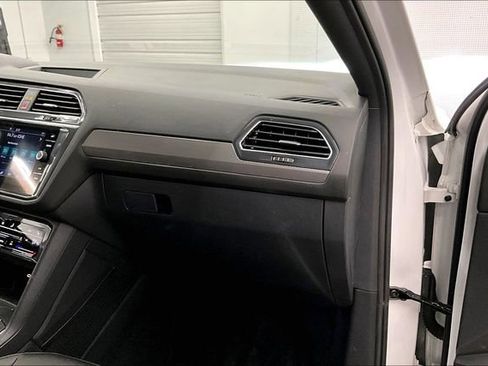 Used 2023 Volkswagen Tiguan SE R-Line FWD image 19