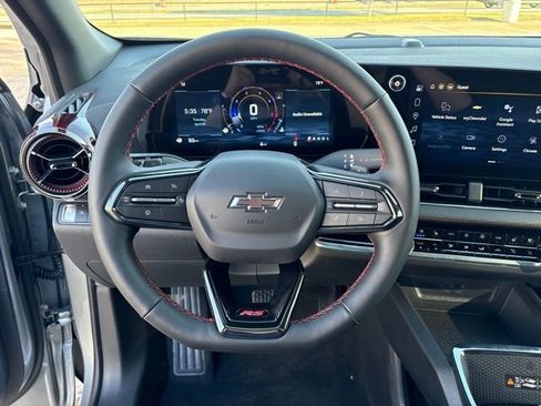 New 2026 Chevrolet Equinox RS FWD image 19