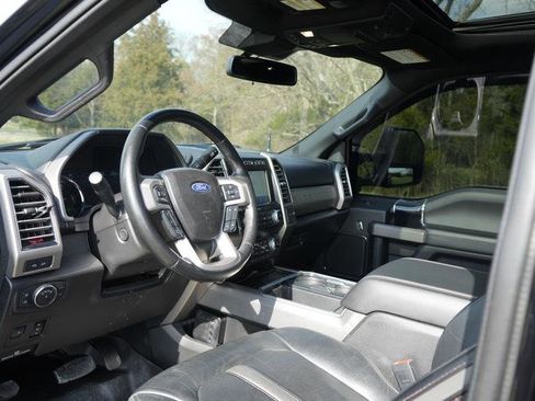 Used 2020 Ford F350 Platinum image 19