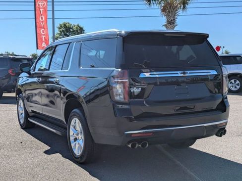 Used 2021 Chevrolet Suburban Premier RWD image 5