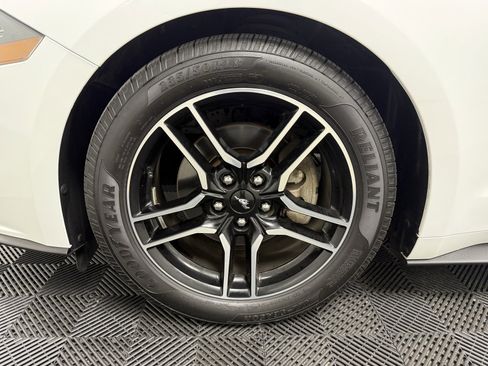 Used 2018 Ford Mustang Premium image 26