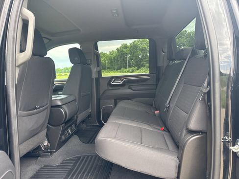 Used 2025 Chevrolet Silverado 2500 LT w/ Convenience Package AWD/4WD image 15